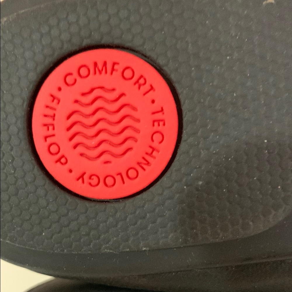 Fitflop Black Leather Slip-On Flats - Picture 12 of 12